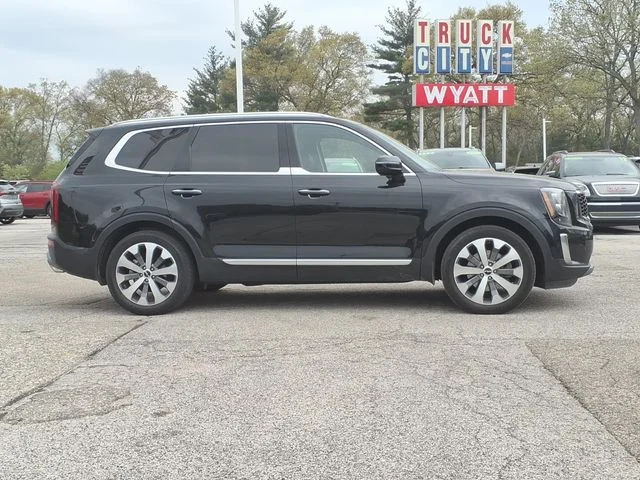 Used 2022  Kia SX image 26