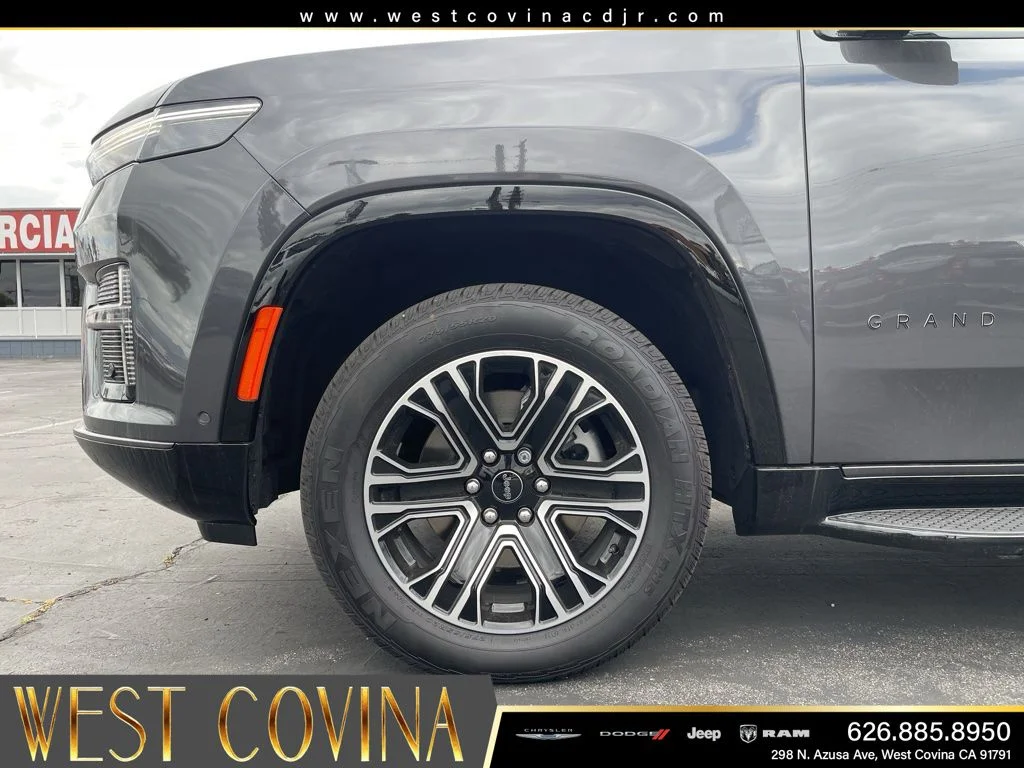 New 2026 Baltic-Gray Metallic Clear-Coat Exterior Paint Jeep  image 10