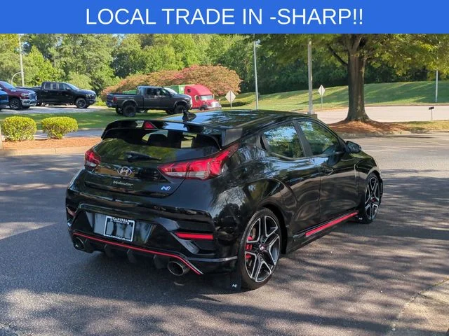Used 2022 Black Hyundai - image 5