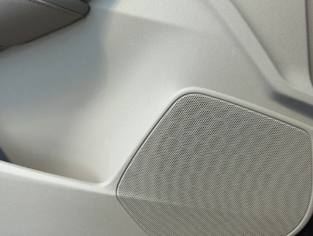 Used 2019 Blue Cadillac Luxury image 33