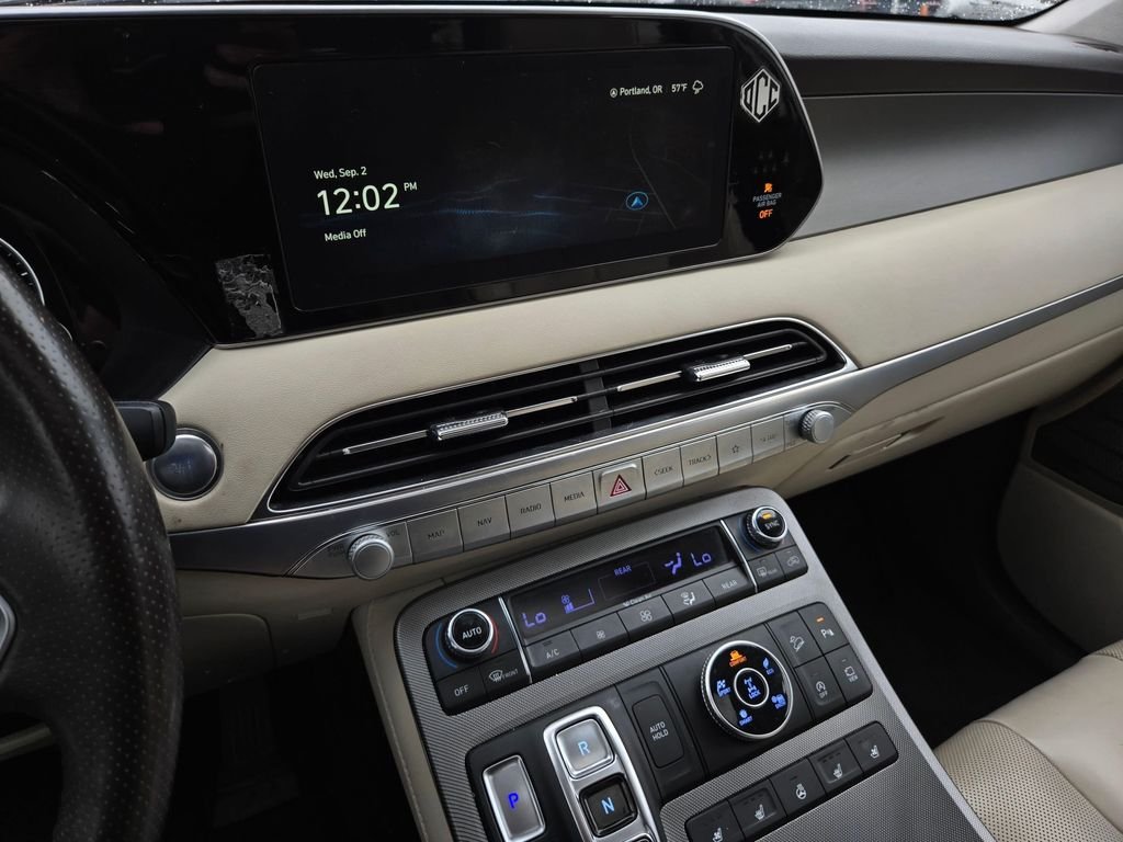 Used 2020 Hyper White Hyundai Limited image 26