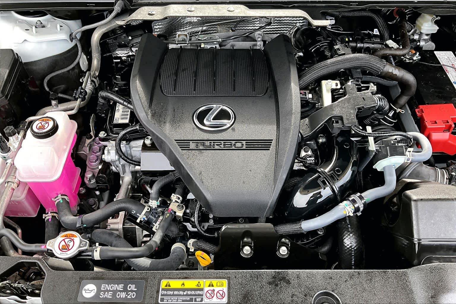 Used 2025 Eminent White Pearl Lexus Premium image 33