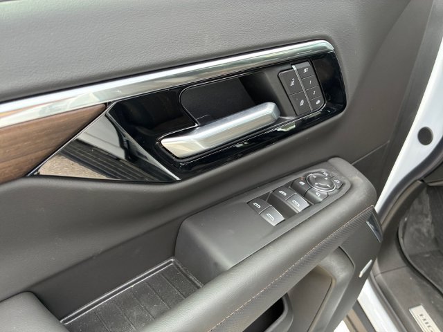 2026 Chevrolet Tahoe High Country - Photo 12