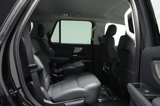 New 2026 Agate Black Metallic Ford Active image 40