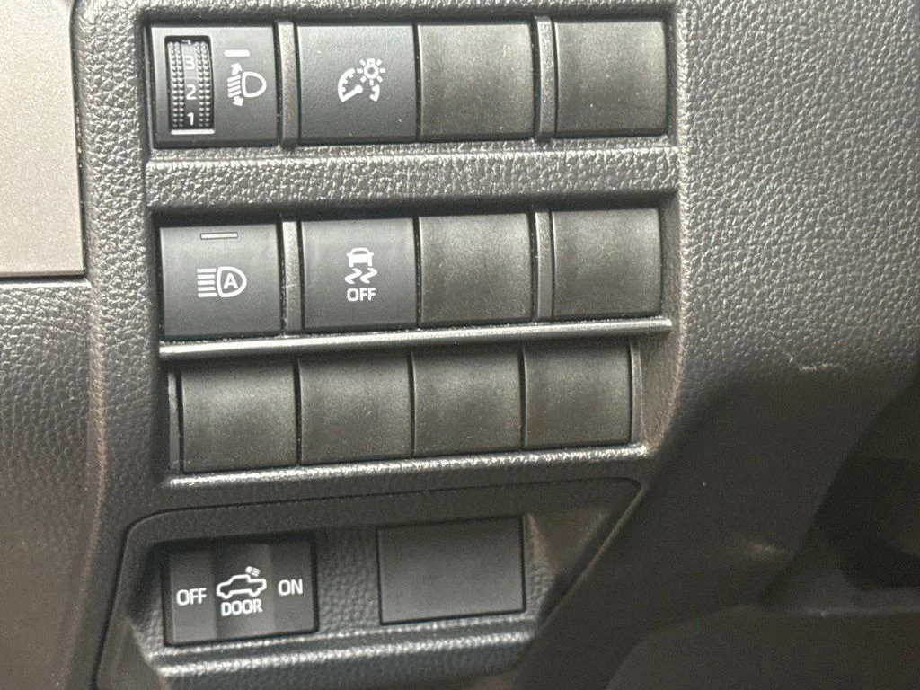 Used 2025 Underground Toyota SR5 image 19