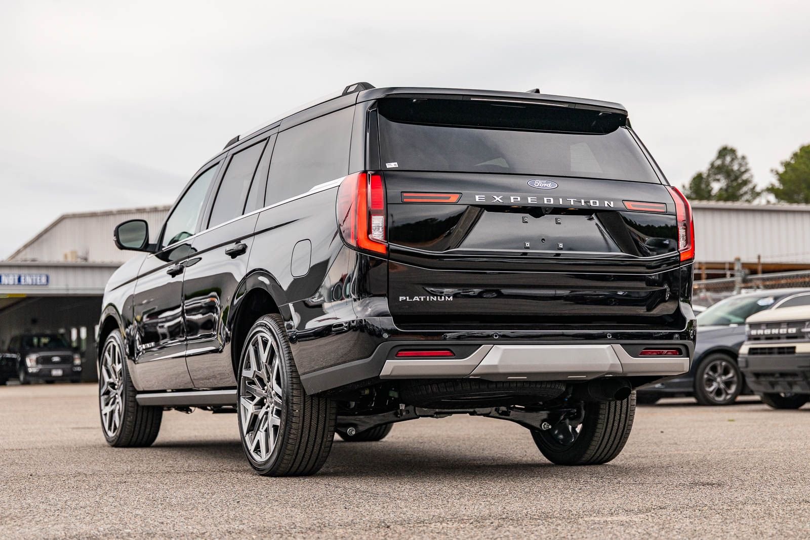 New 2026 Agate Black Metallic Ford Platinum® image 3