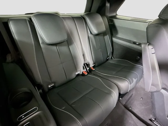 Used 2025 Silver Mercedes-Benz GLS 580 image 29
