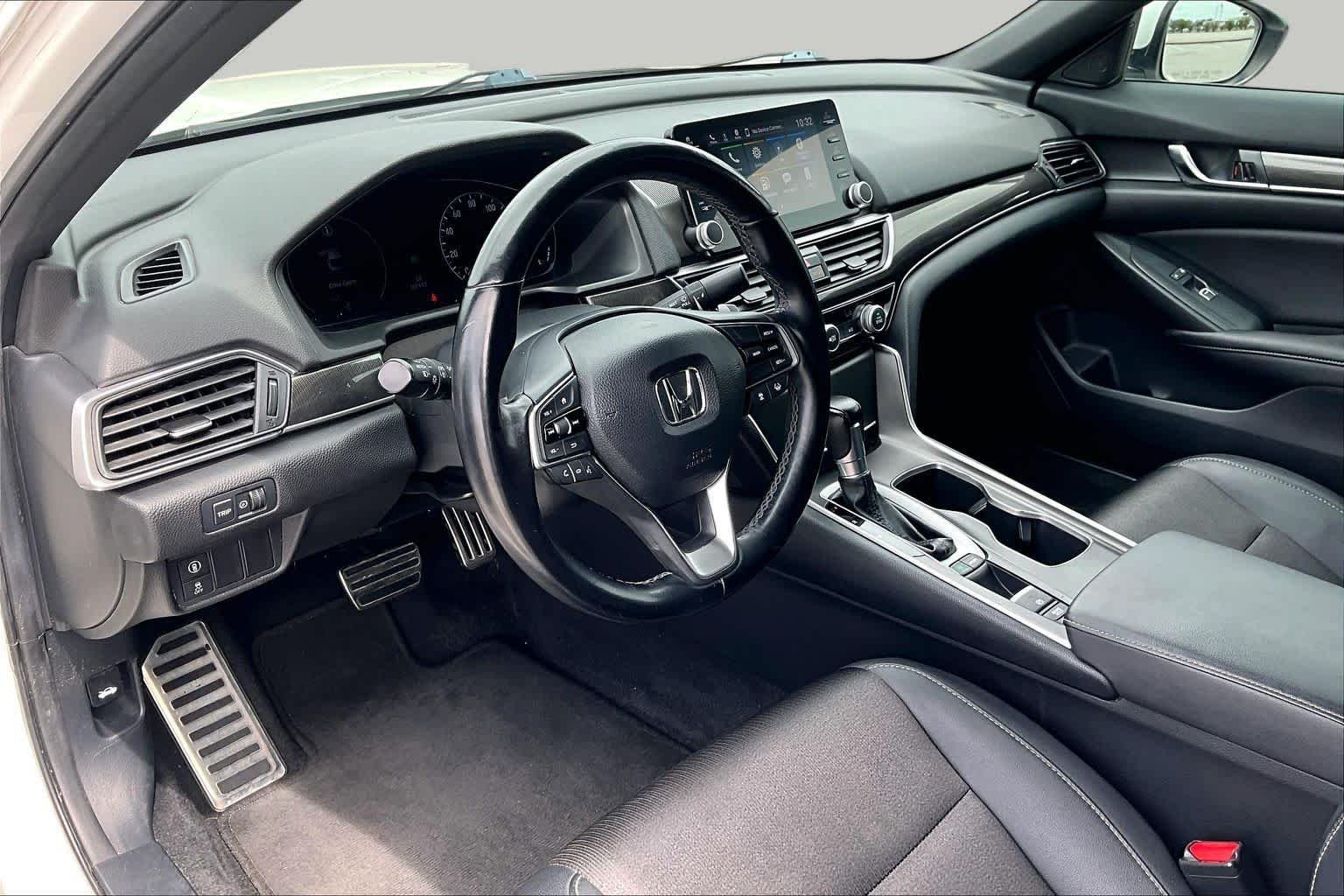 Used 2020 Platinum White Pearl Honda Sport image 18