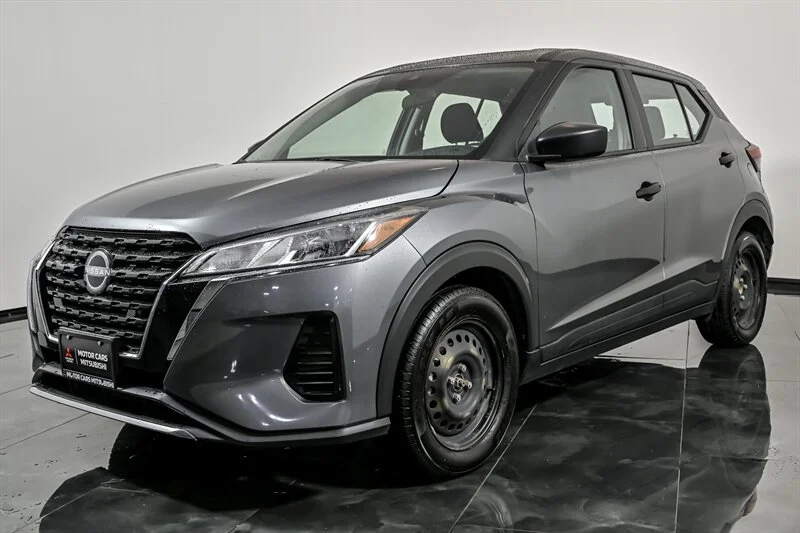 Used 2024 Gun Metallic Nissan S image 5