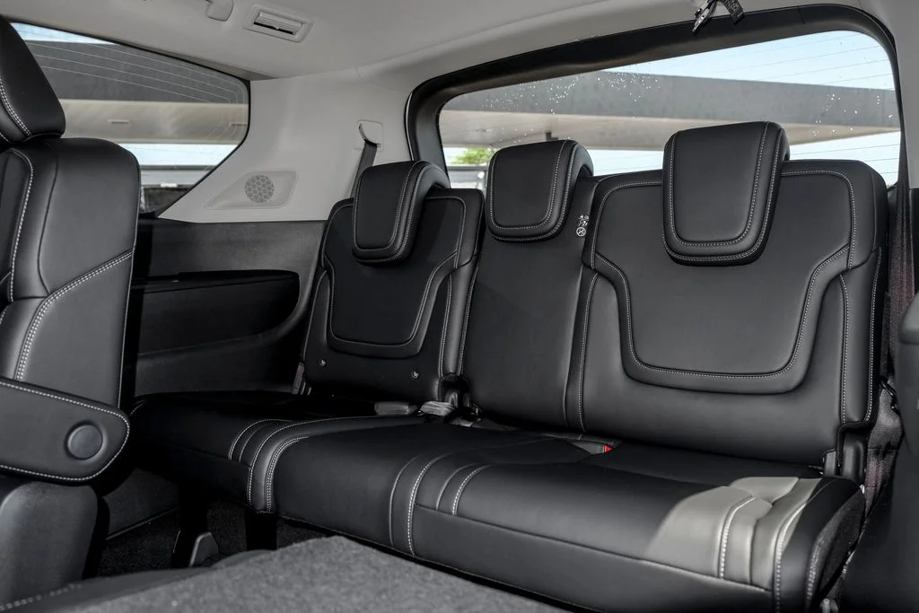New 2027 RADIANT WHITE INFINITI Pure 4WD image 18