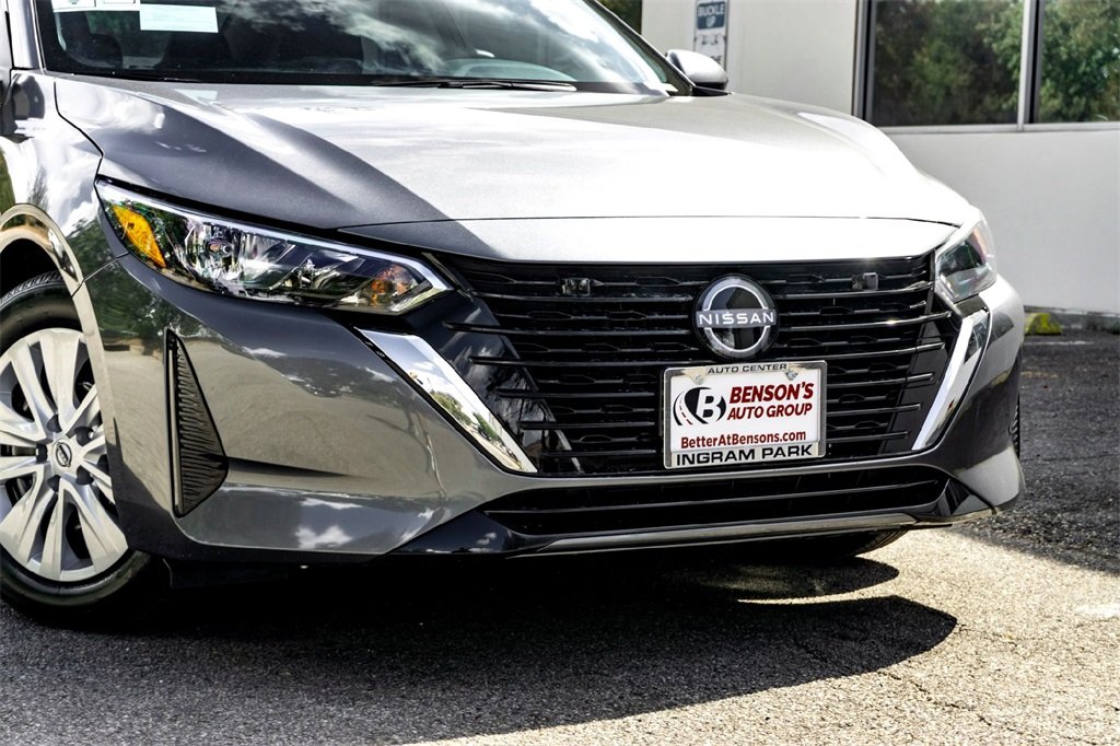 2025 Nissan Sentra S photo 3