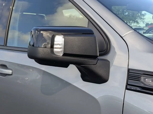 New 2026 Sterling Metallic GMC Elevation image 10