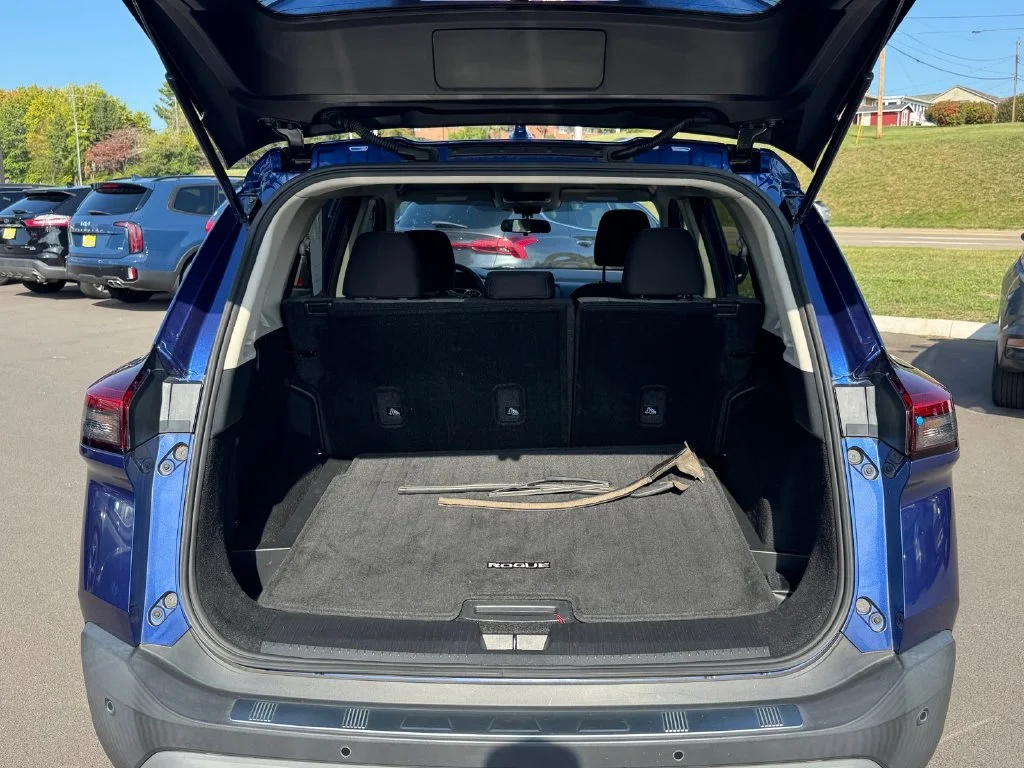 Used 2023 Blue Nissan SV image 21