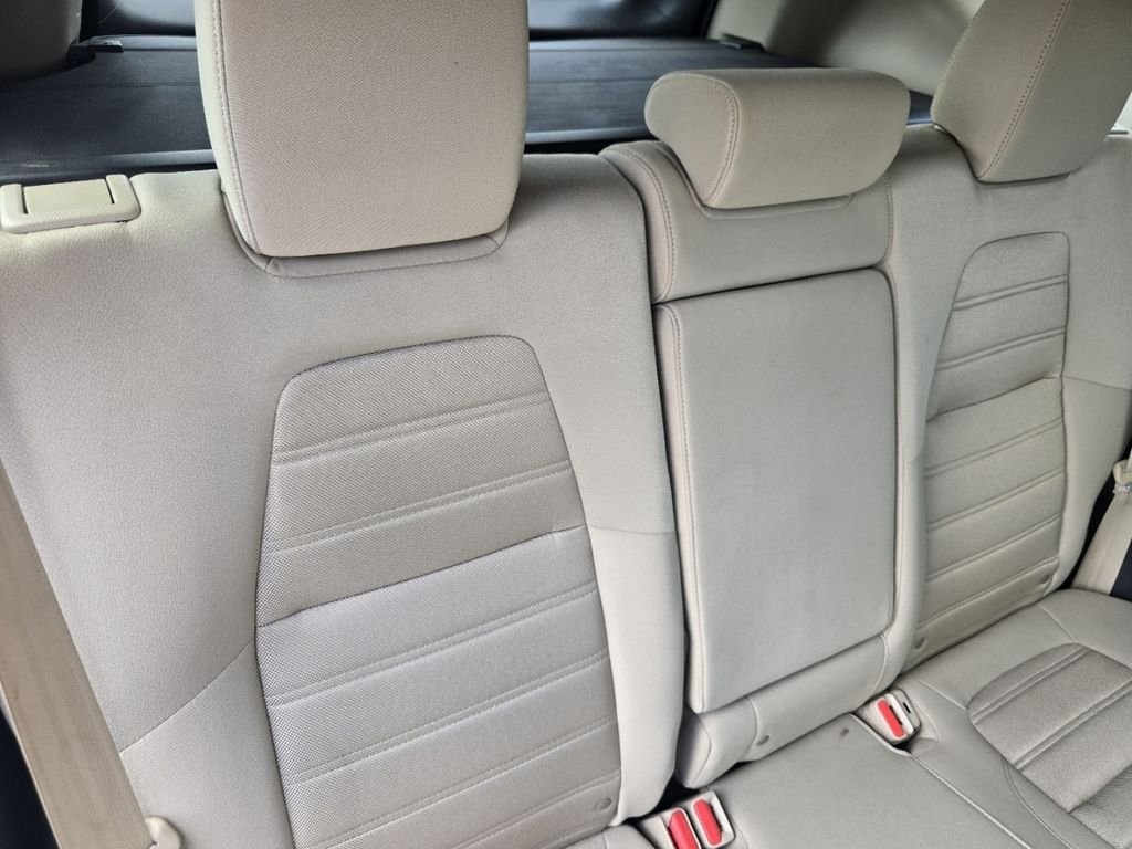 Used 2022 White Honda EX image 20