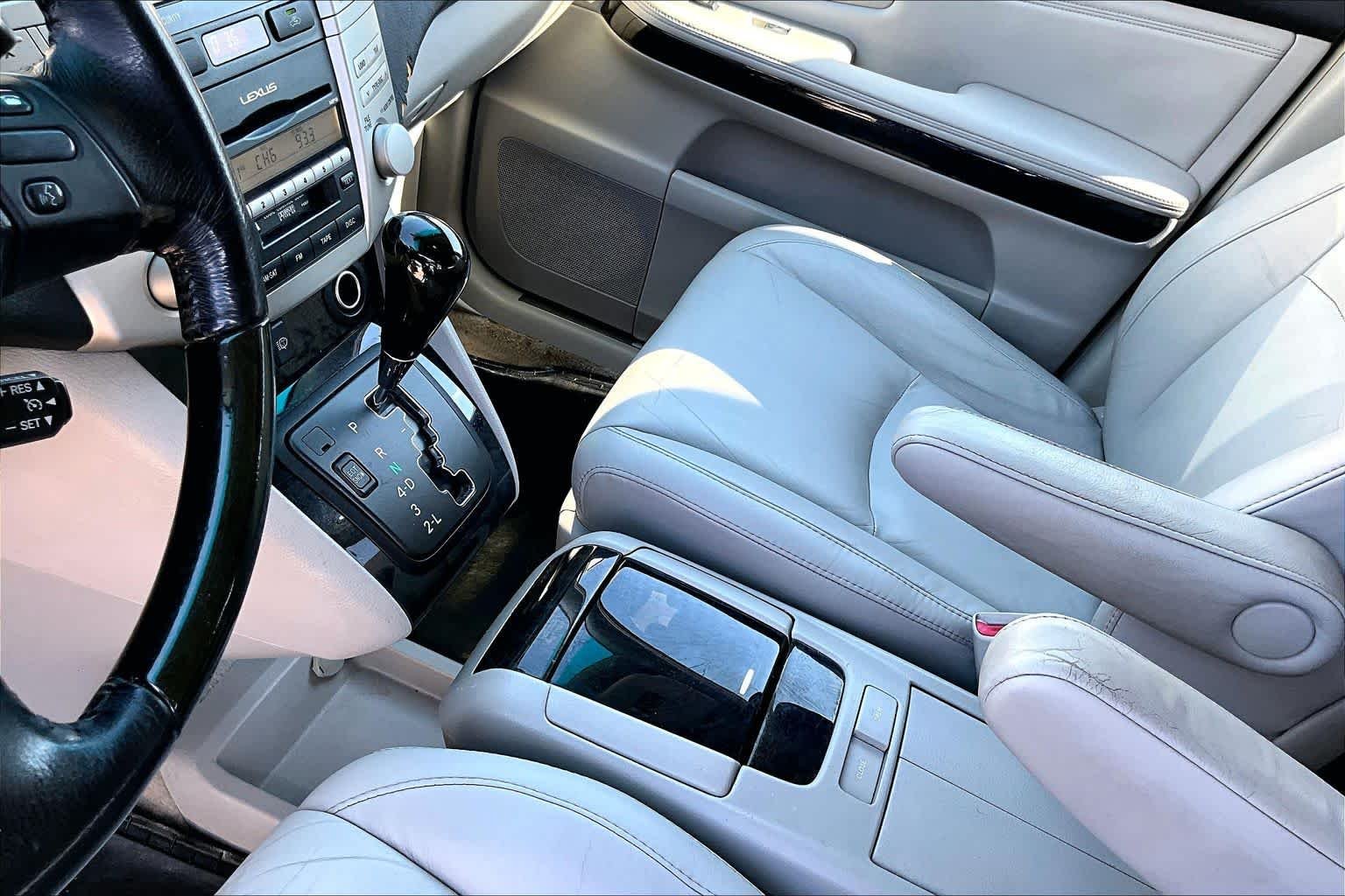 Used 2008 Millennium Silver Metallic Lexus  image 16