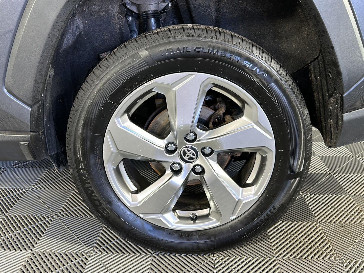 Used 2020 Magnetic Gray Metallic Toyota Limited image 6