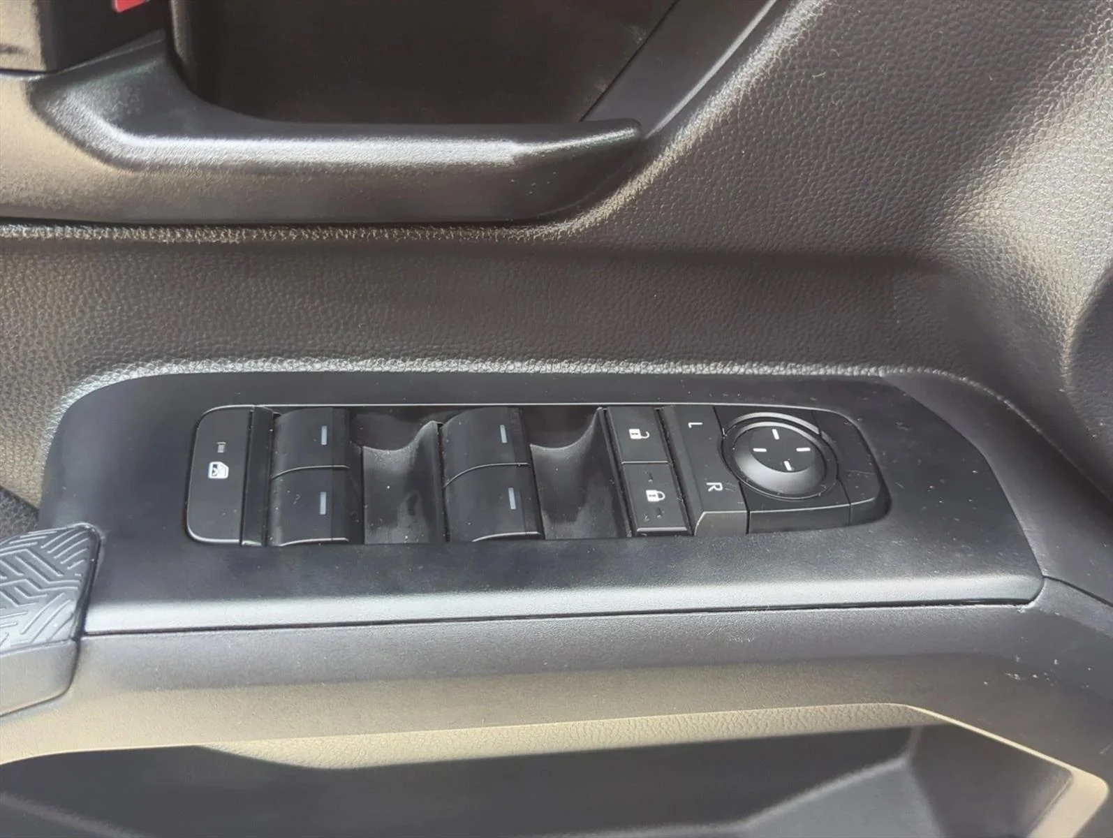 Used 2025 Gray Toyota SR image 8