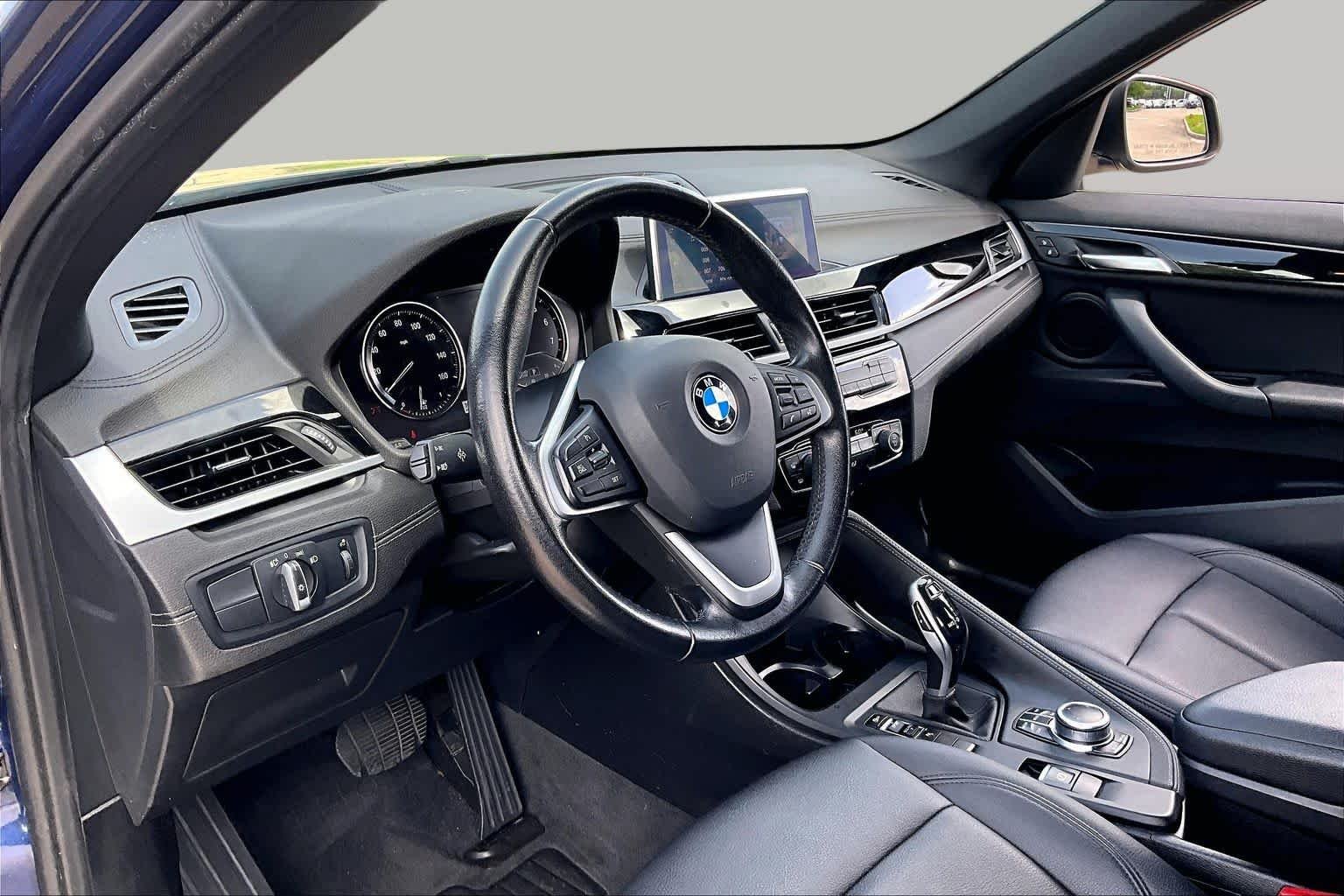 Used 2021 Phytonic Blue Metallic BMW sDrive28i image 16