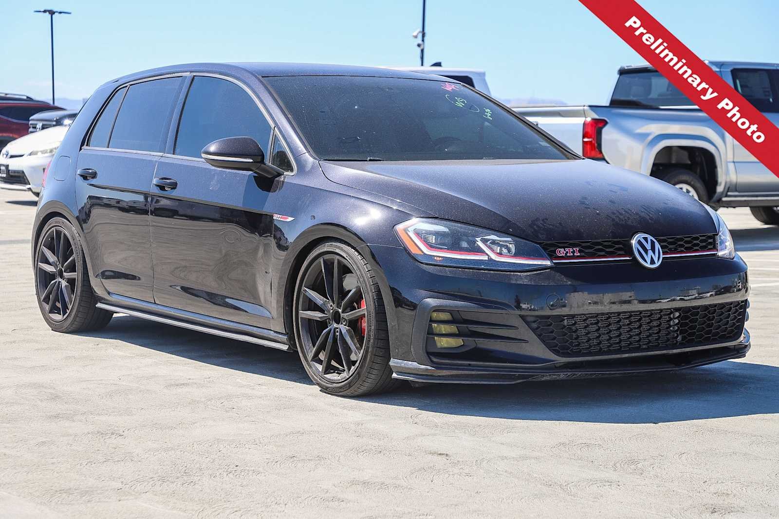 Used 2021 Black Volkswagen SE image 3