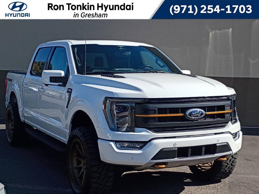 Used 2023 White Ford XL image 1