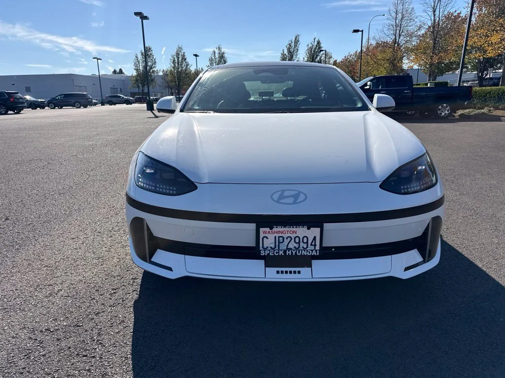 Used 2023 White Hyundai Limited image 2