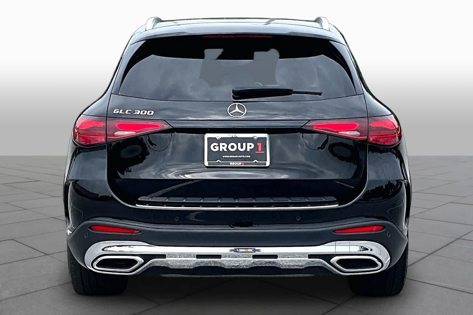 Used 2023 Black Mercedes-Benz GLC 300 image 5