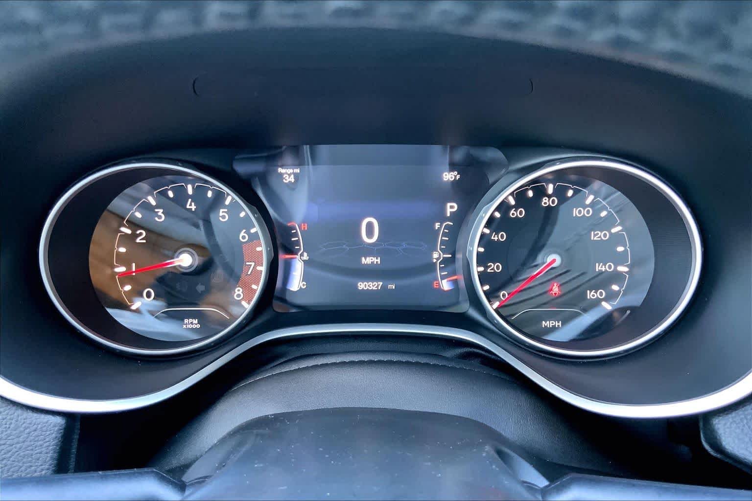 Used 2019 Redline Pearlcoat Jeep Sport image 26