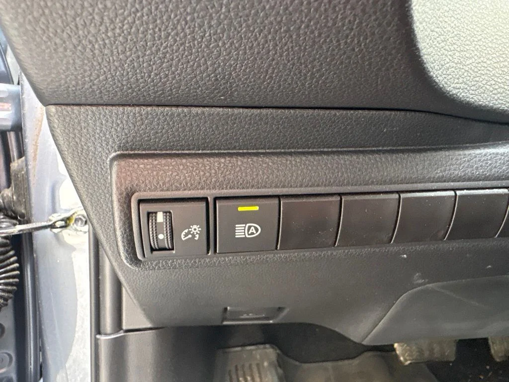 Used 2024  Toyota LE image 14