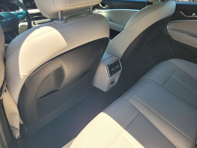 Used 2024 White Genesis 2.5T image 14
