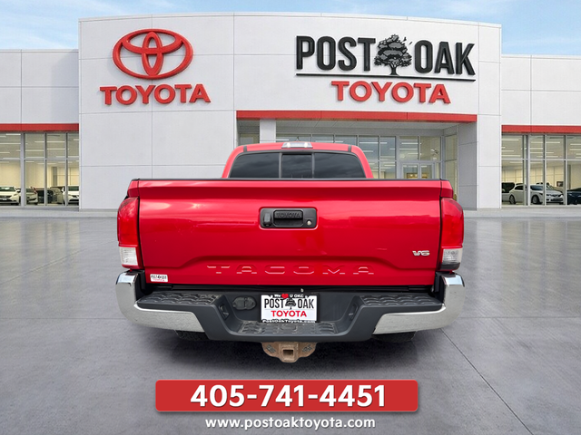 Used 2016 Red Toyota SR5 image 7