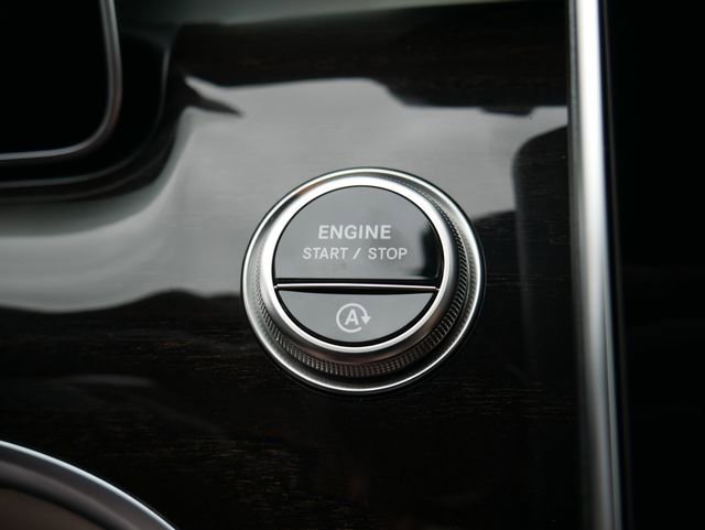 New 2026 Polar White Mercedes-Benz C 300 image 36