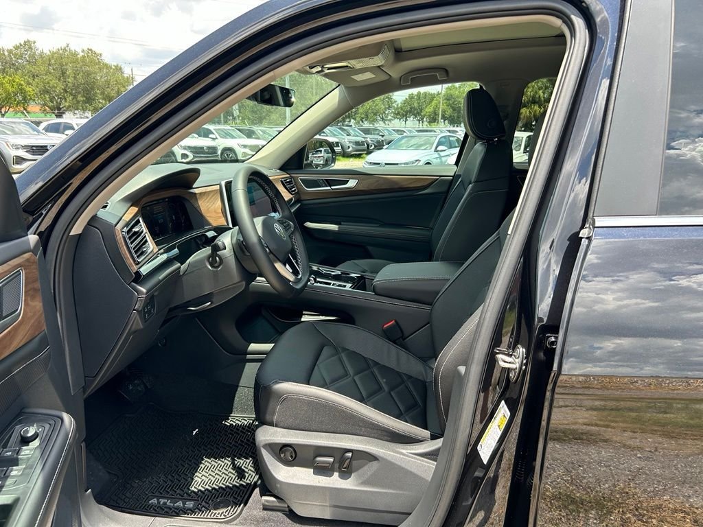 New 2026 Black Volkswagen SE w/Technology image 14
