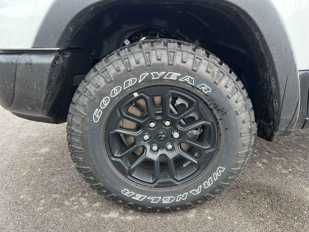 New 2026 Bright White Clear-Coat Exterior Paint RAM Rebel image 32