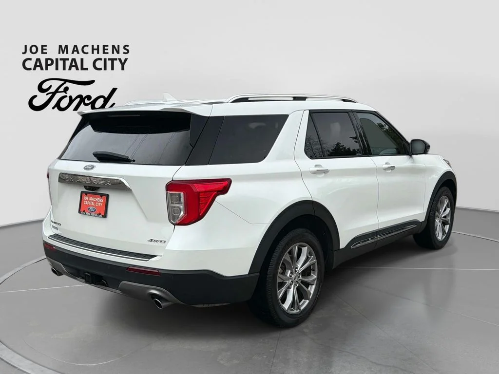 Used 2023 White Ford Limited image 5