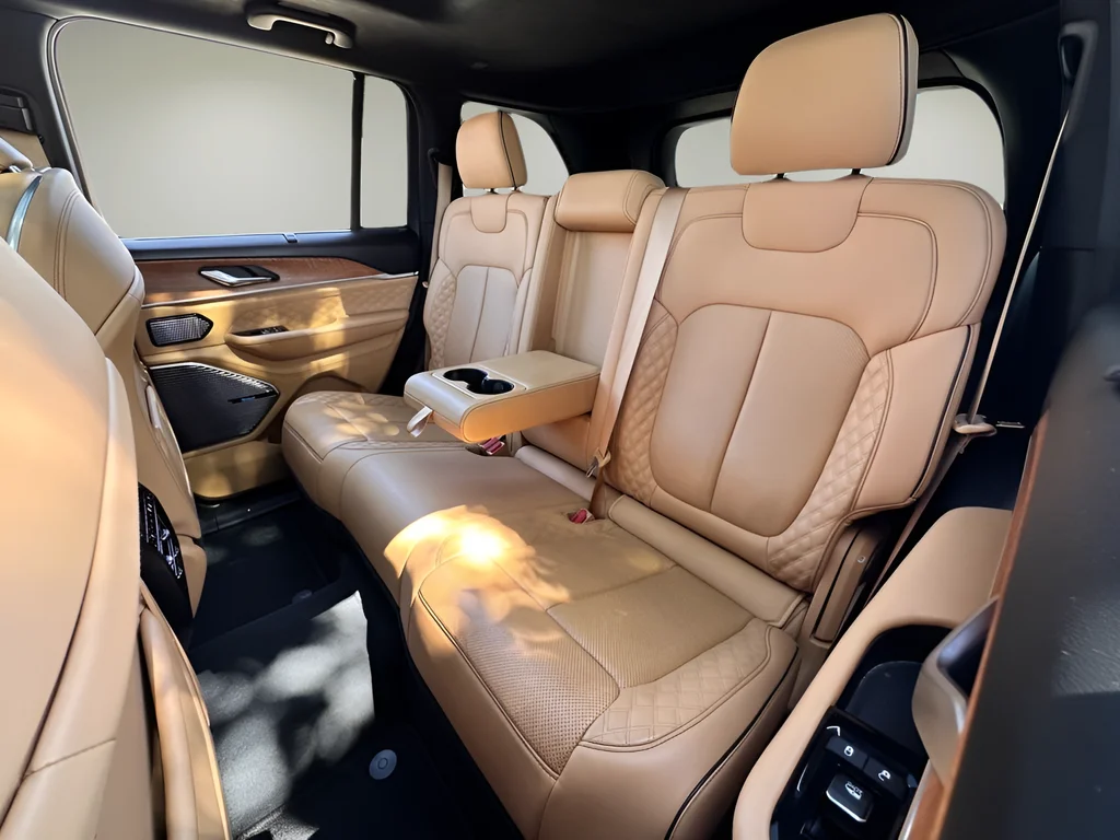 Used 2022 White Jeep Summit Reserve 4xe image 20