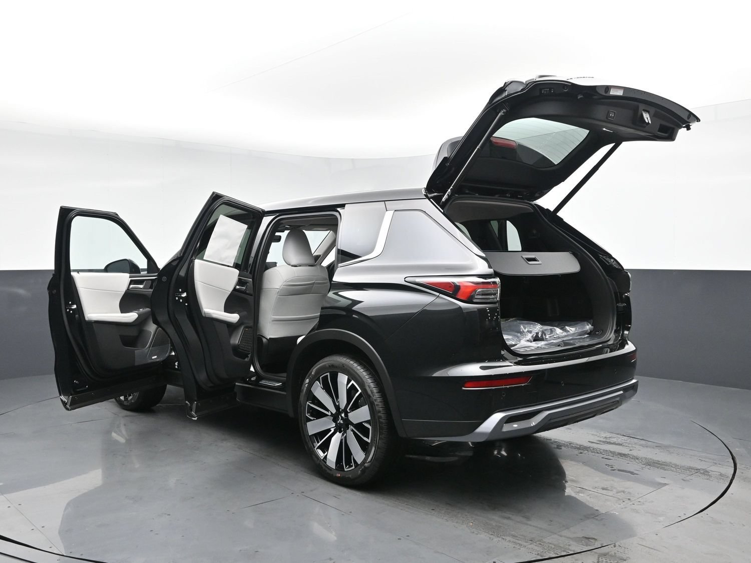 New 2026 Black Diamond Mitsubishi SE 1.5T 2WD image 29