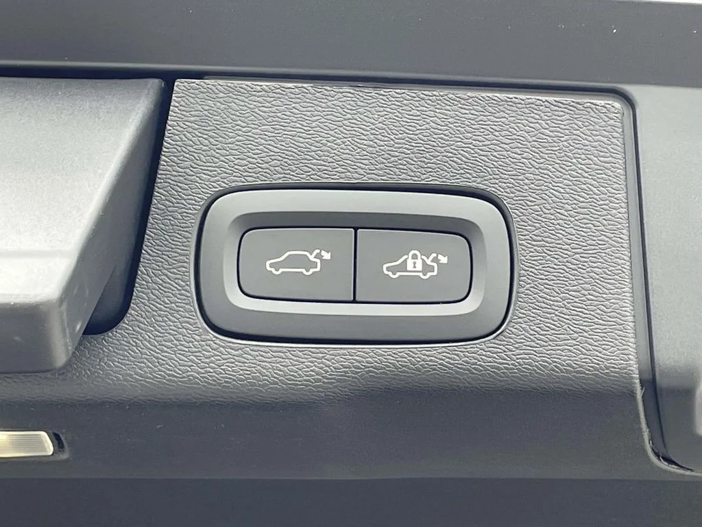 New 2026 Aurora Silver Volvo Ultra image 29