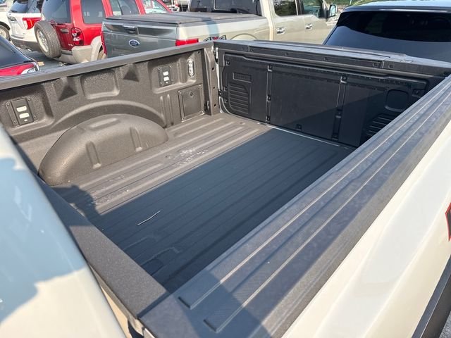 Used 2026 Avalanche Ford Raptor image 9