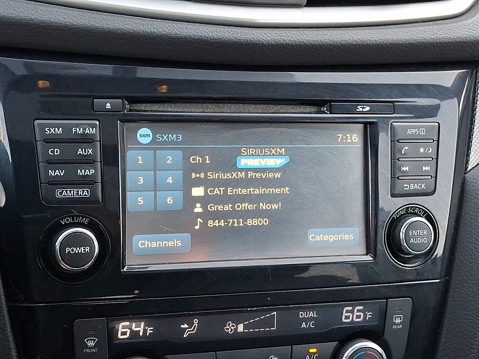 Used 2014 Gun Metallic Nissan SL image 17