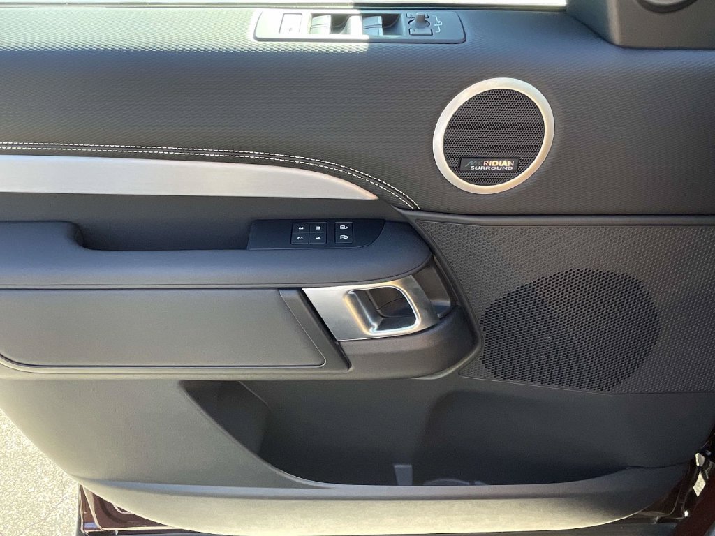 New 2026 Sedona Red Land Rover  image 25