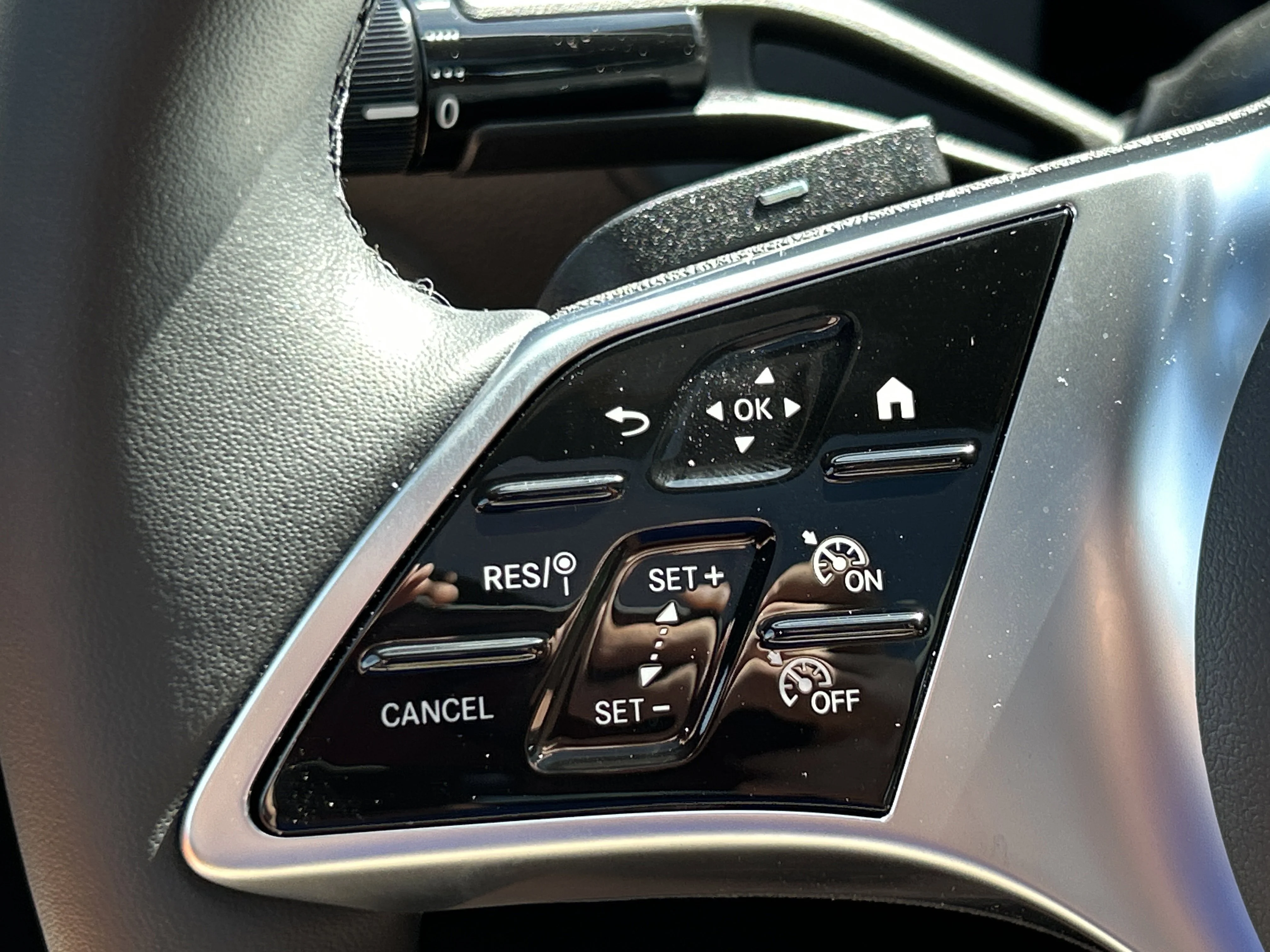 New 2026 Twilight Blue Metallic Mercedes-Benz C 300 4MATIC® Sedan image 27