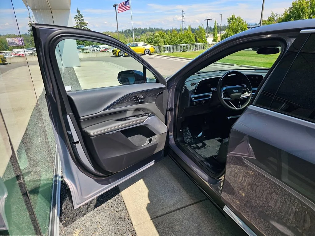 Certified Used 2024 Celestial Metallic Cadillac Luxury 2 image 18