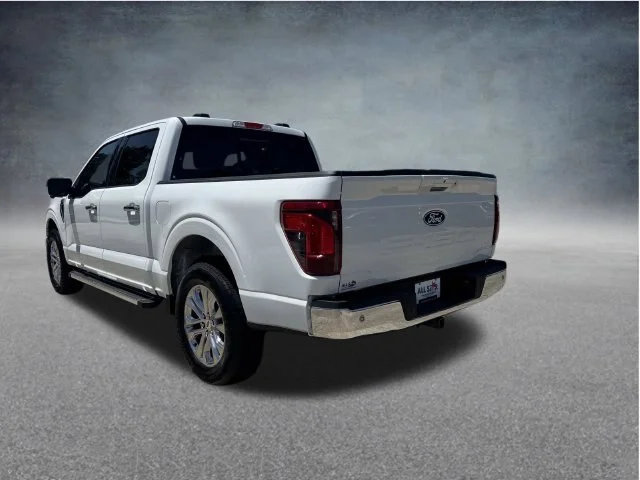 New 2026 Oxford White Ford XLT image 36
