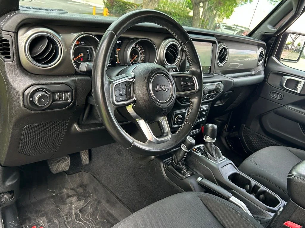 Certified Used 2018 Black Jeep Unlimited Sahara image 19