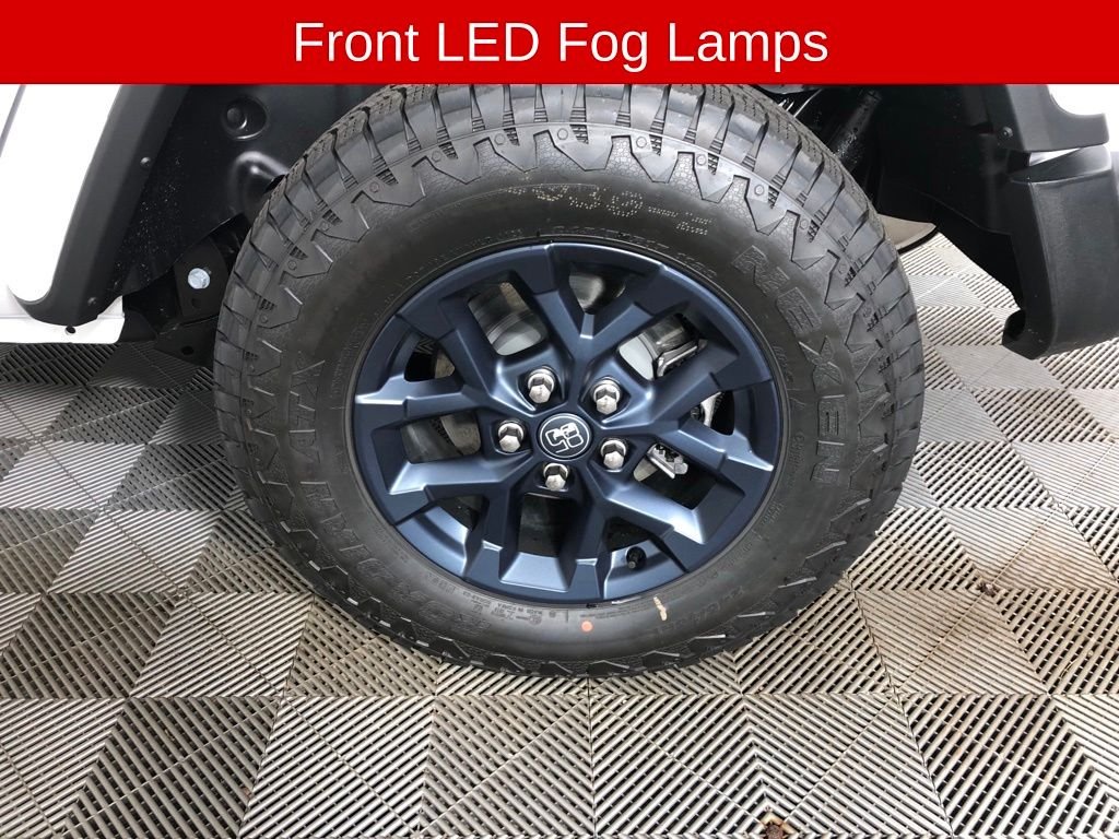 New 2026 Bright White Clearcoat Jeep 85th Anniversary Edition image 20