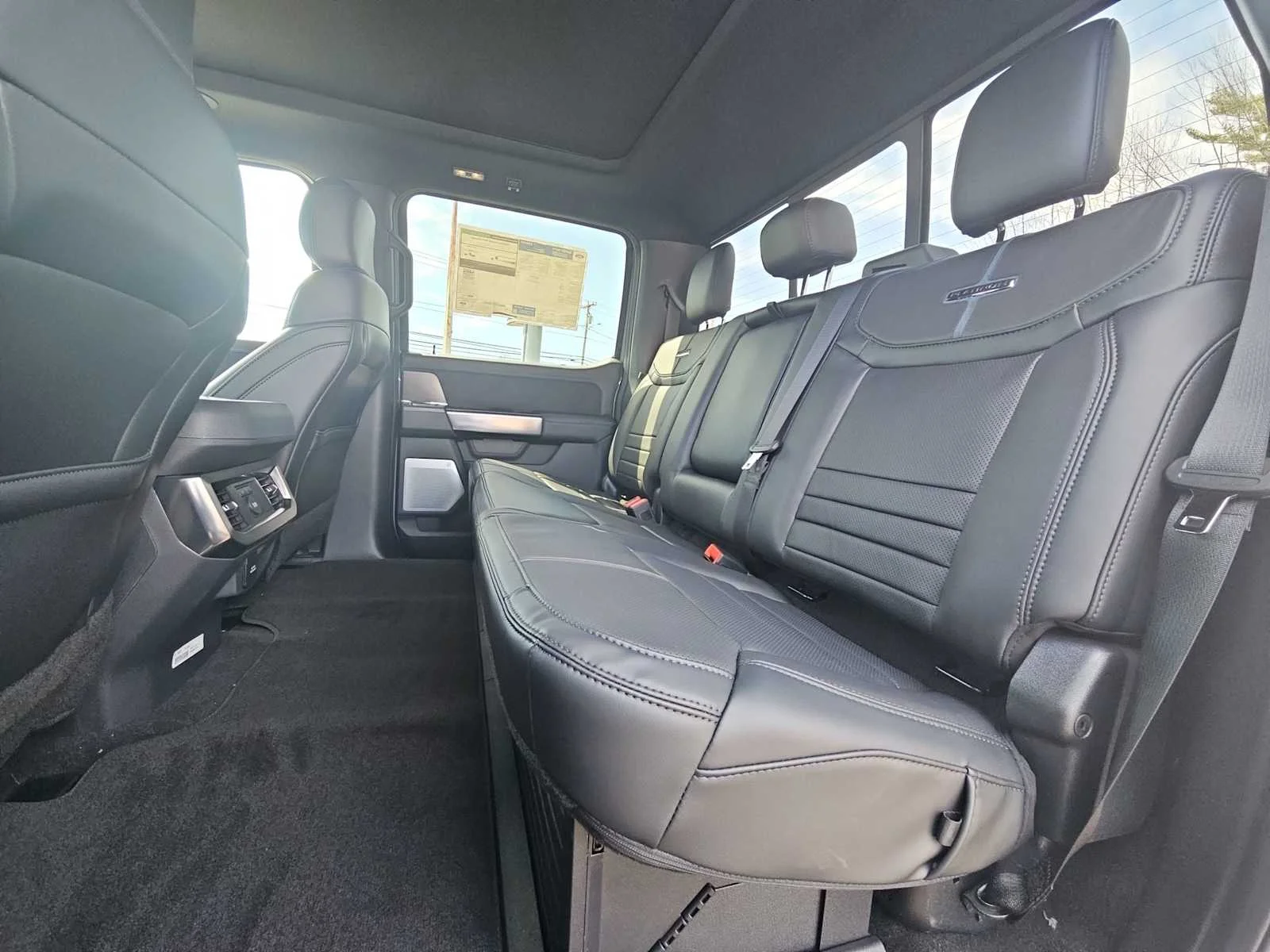 New 2026 Glacier Gray Metallic Tri-Coat Ford Platinum image 14
