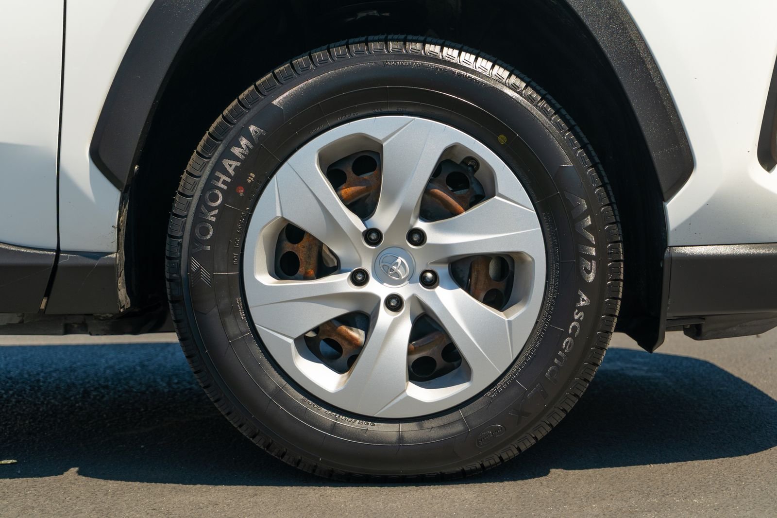 Used 2020 Super White Toyota LE image 15