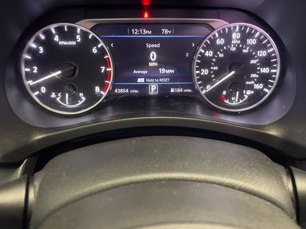 Used 2022 White Nissan SR image 7