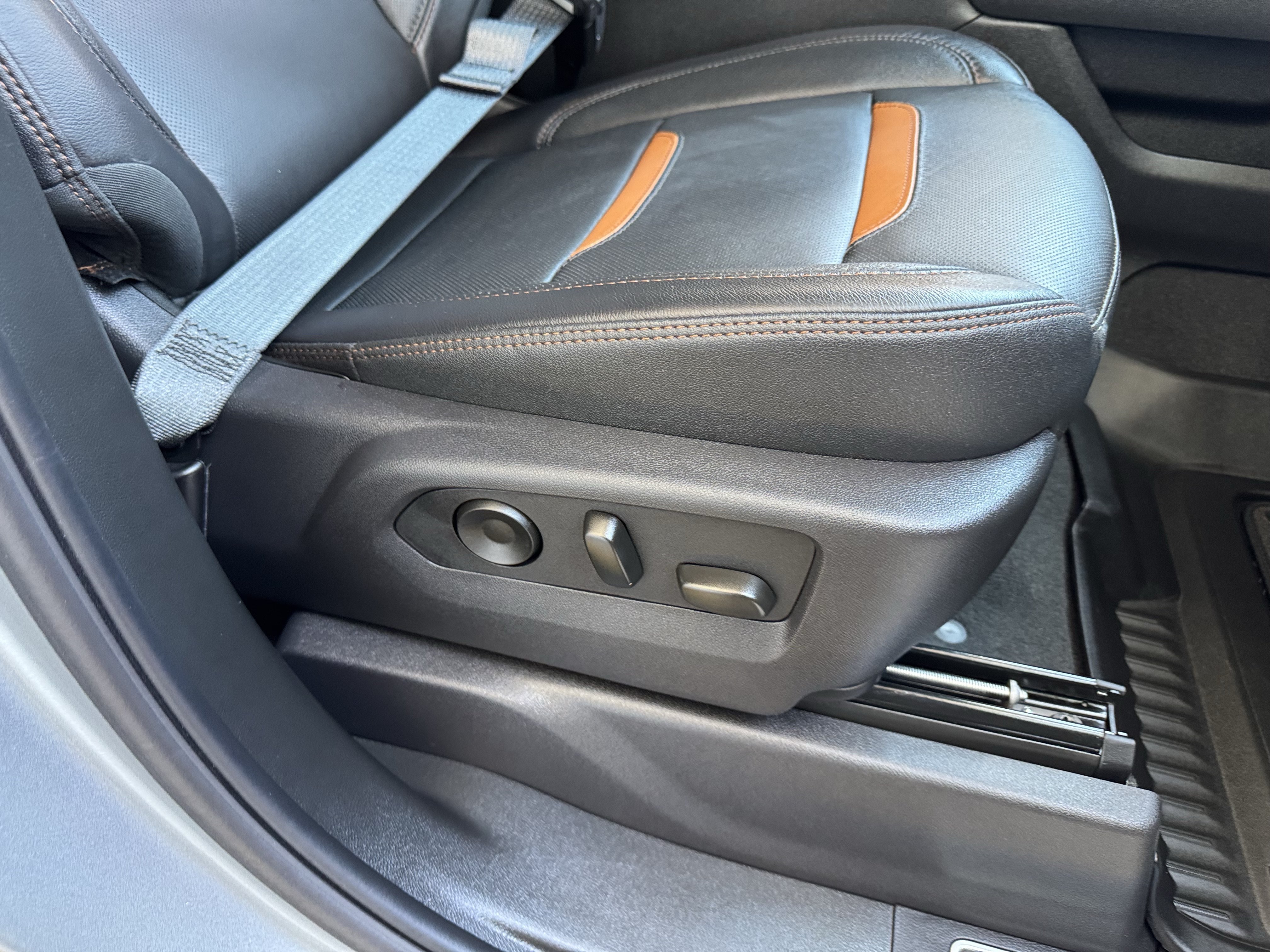 2025 GMC Sierra 1500 AT4 - Photo 23