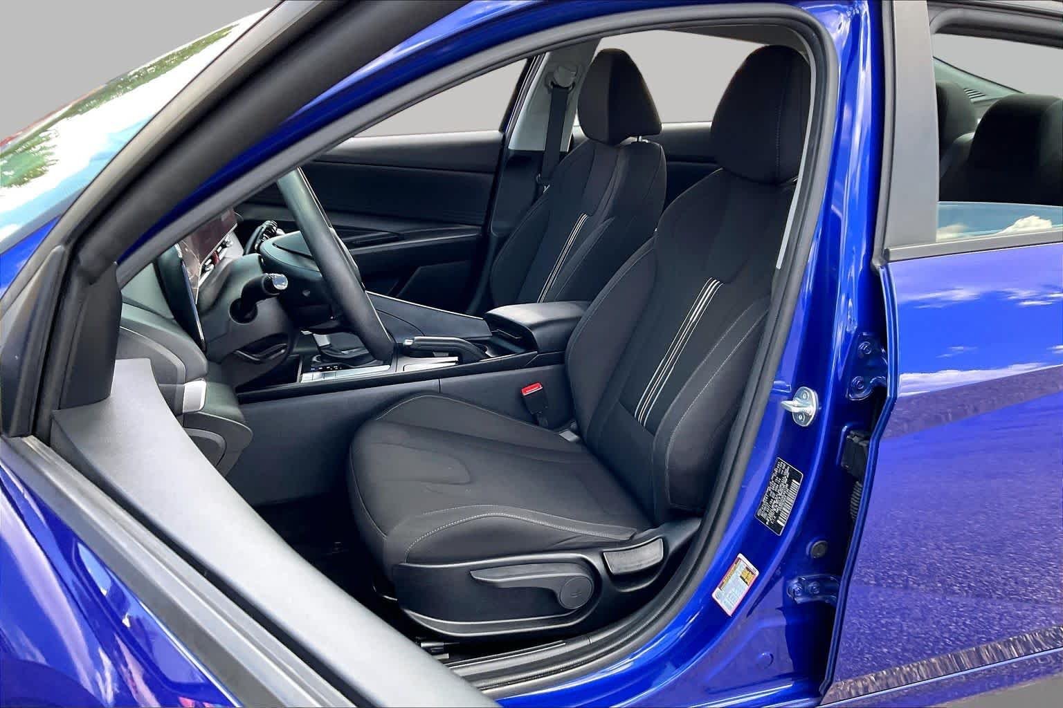 Used 2024 Intense Blue Hyundai SEL image 8